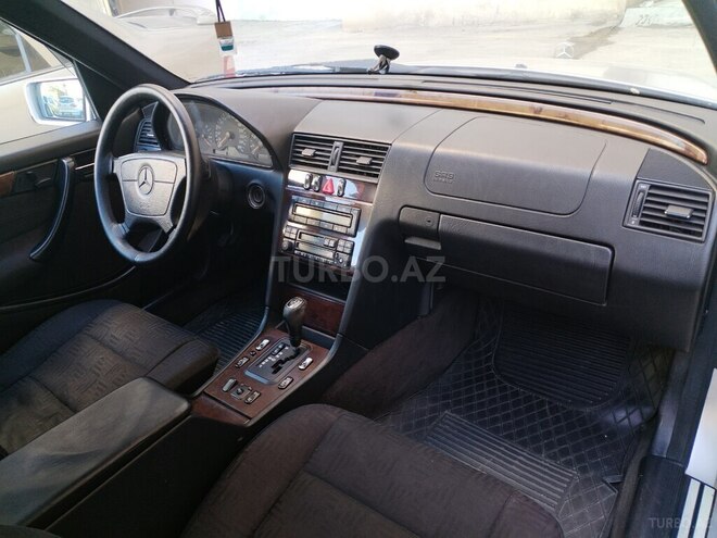 Mercedes C 240 1997, 255,000 km - 2.4 l - Bakı