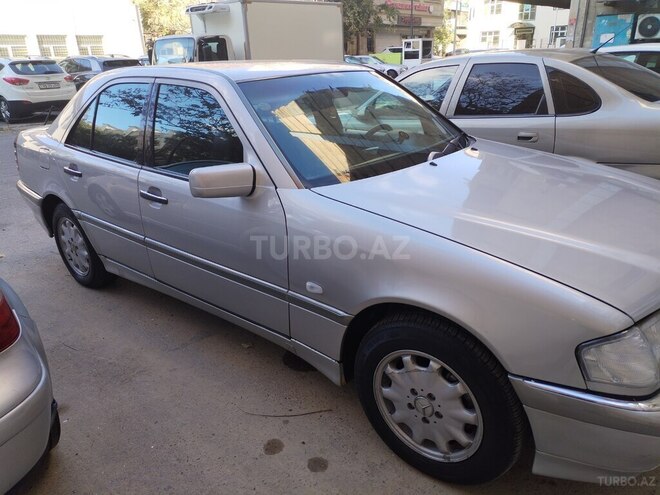 Mercedes C 240 1997, 255,000 km - 2.4 l - Bakı