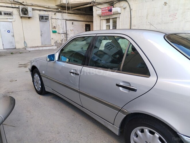 Mercedes C 240 1997, 255,000 km - 2.4 l - Bakı