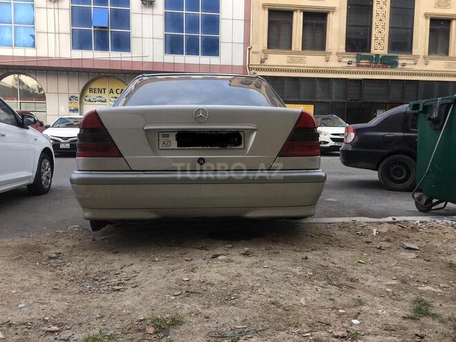 Mercedes C 180 2000, 450,000 km - 1.8 l - Yardımlı