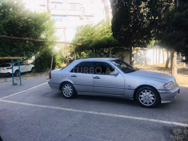 Mercedes C 180 2000, 450,000 km - 1.8 l - Yardımlı