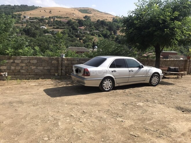 Mercedes C 180 2000, 450,000 km - 1.8 l - Yardımlı