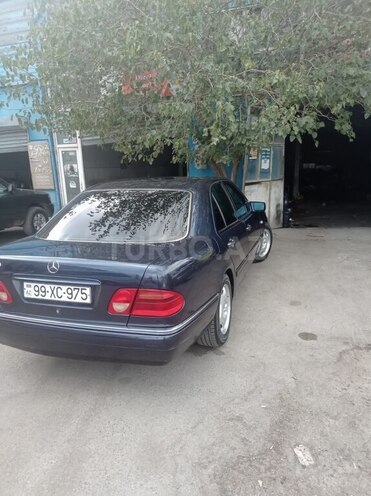 Mercedes E 240 1998, 459,000 km - 2.4 l - Bakı