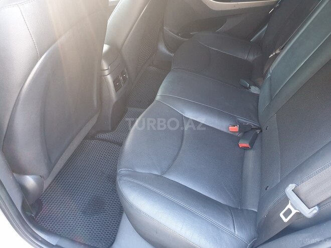 Hyundai Elantra 2015, 80,100 km - 1.6 l - Bakı