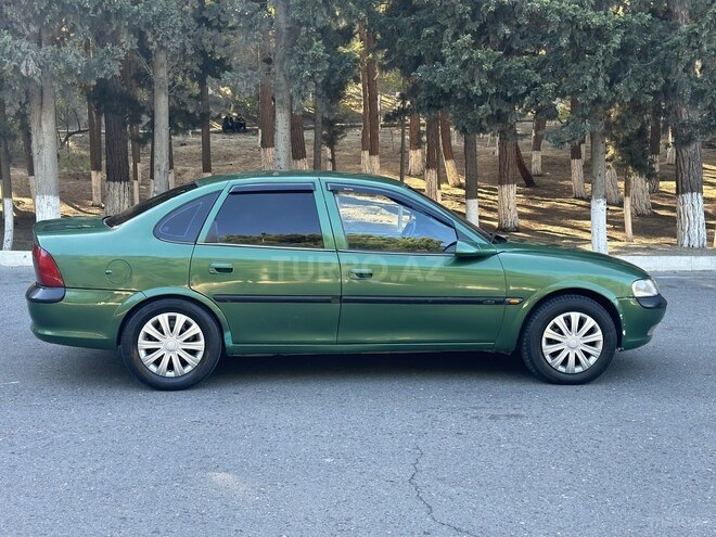 Opel Vectra 1996, 331,000 km - 1.8 l - Sumqayıt