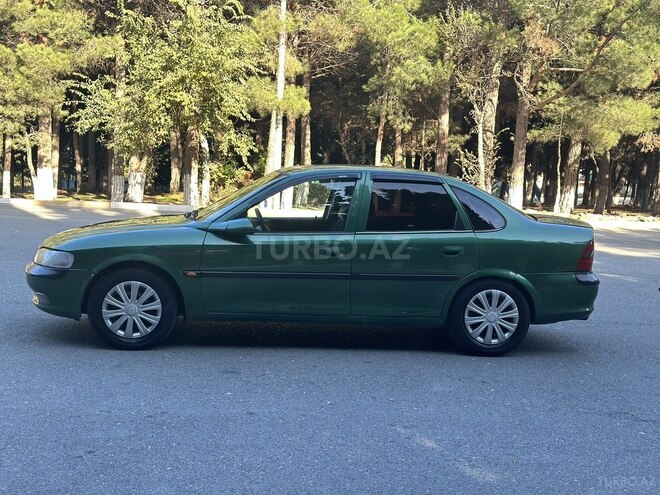 Opel Vectra 1996, 331,000 km - 1.8 l - Sumqayıt