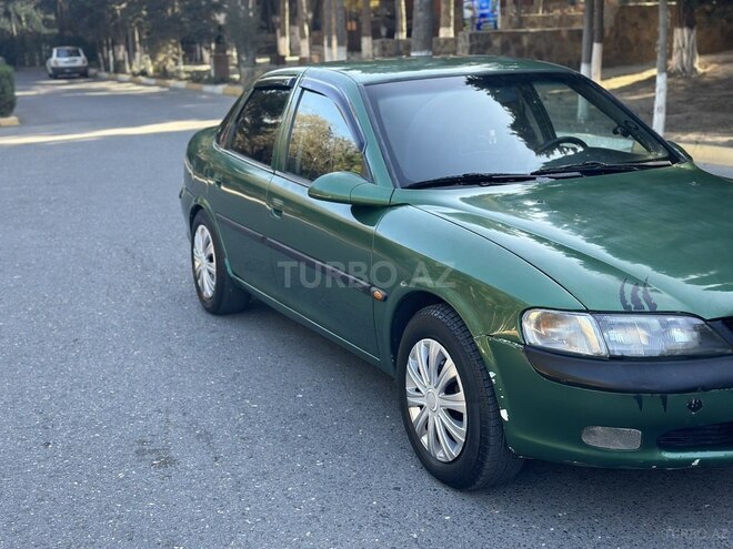 Opel Vectra 1996, 331,000 km - 1.8 l - Sumqayıt