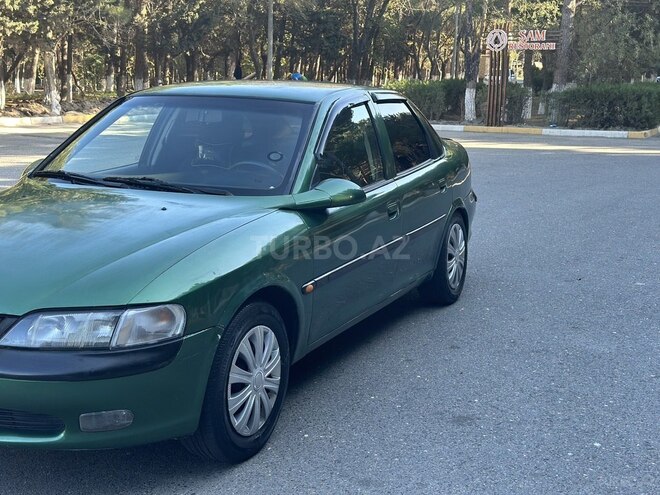 Opel Vectra 1996, 331,000 km - 1.8 l - Sumqayıt