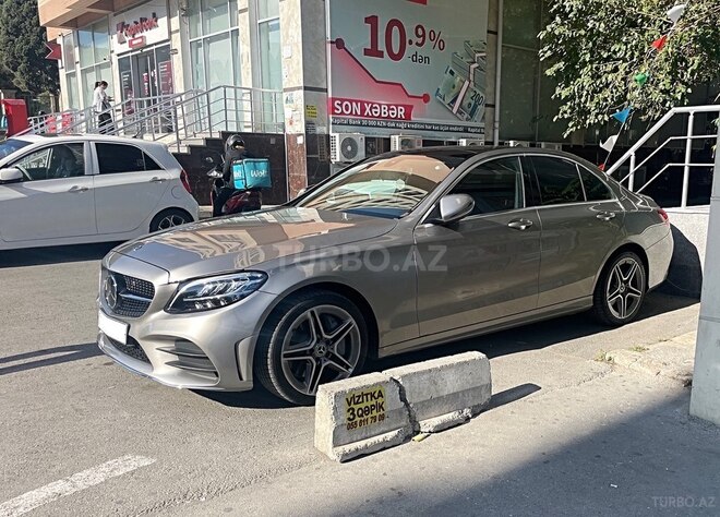 Mercedes C 300 2019, 25,120 km - 2.0 l - Bakı