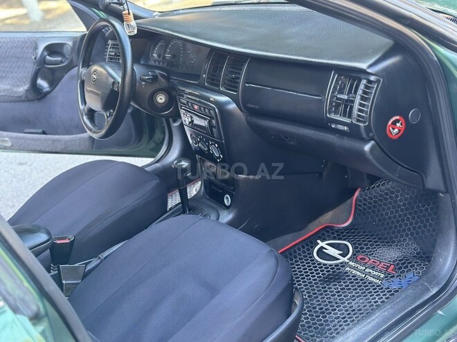 Opel Vectra 1996, 331,000 km - 1.8 l - Sumqayıt