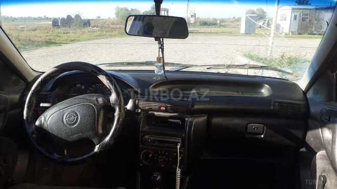 Opel Astra 1993, 420,254 km - 1.6 l - Şabran
