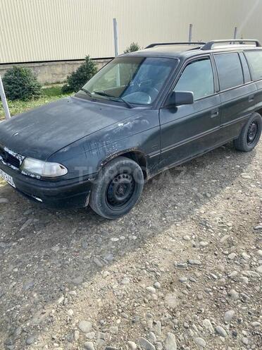 Opel Astra 1993, 420,254 km - 1.6 l - Şabran