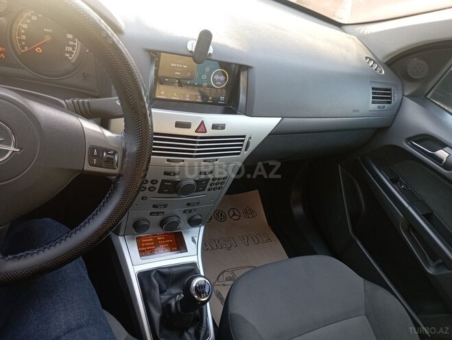 Opel Astra 2010, 270,000 km - 1.3 l - Bakı