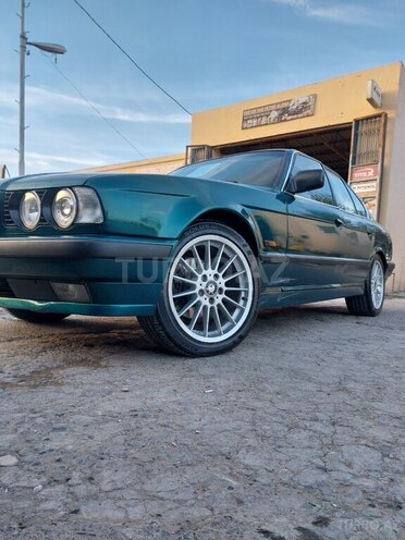 BMW 520 1994, 425,463 km - 2.0 л - Şirvan