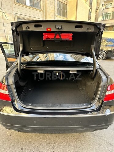 Mercedes E 220 2013, 334,744 km - 2.2 l - Bakı