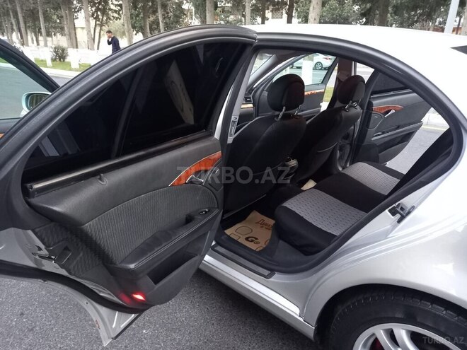 Mercedes E 220 2004, 391,123 km - 2.2 l - Sumqayıt