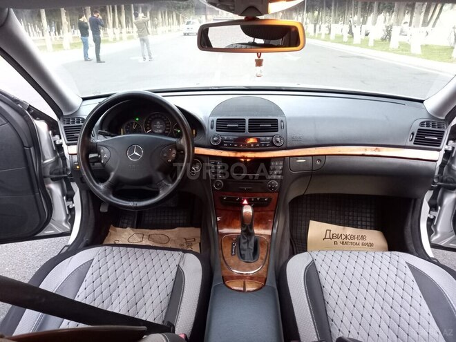 Mercedes E 220 2004, 391,123 km - 2.2 l - Sumqayıt