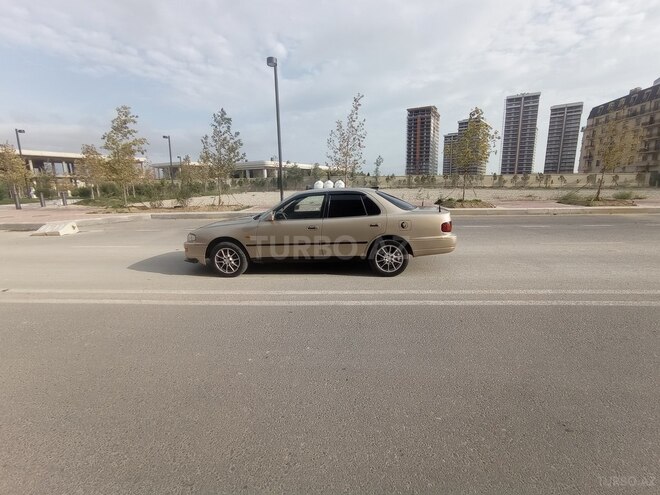 Toyota Camry 1995, 100,000 km - 2.2 l - Bakı