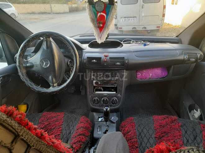 Mercedes Vaneo 2003, 183,000 km - 1.9 л - Samux