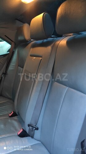 Mercedes E 270 2001, 295,000 km - 2.7 l - Bakı