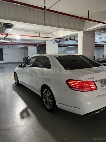 Mercedes E 220 2015, 221,000 km - 2.2 l - Bakı