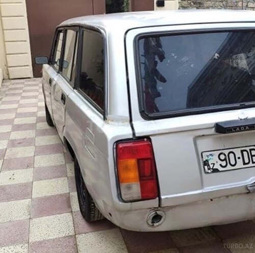 LADA (VAZ) 2104 2003, 364,000 km - 1.5 l - Naftalan