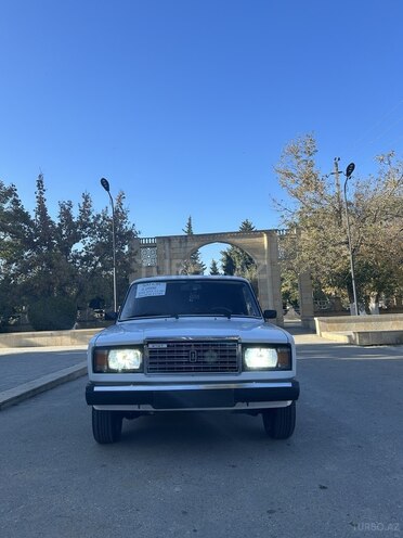 LADA (VAZ) 2107 2006, 50,000 km - 1.6 л - Şabran