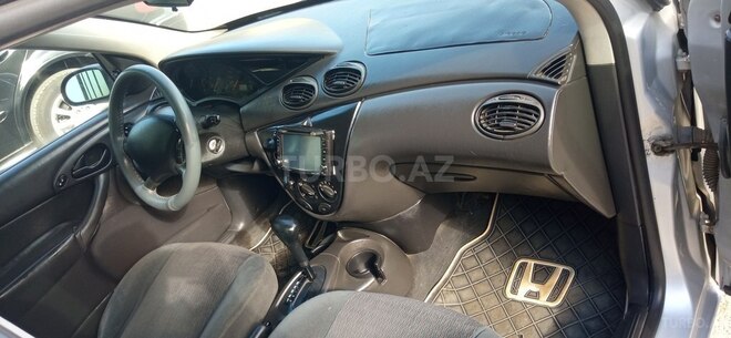 Ford Focus 2000, 350,650 km - 2.0 л - Bakı
