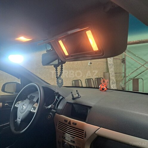 Opel Astra 2007, 158,000 km - 1.4 л - Bakı