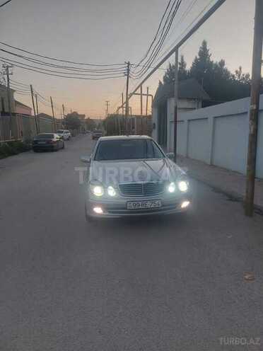Mercedes E 220 2005, 213,542 km - 2.2 l - Bakı