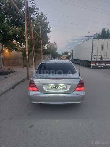 Mercedes E 220 2005, 213,542 km - 2.2 l - Bakı