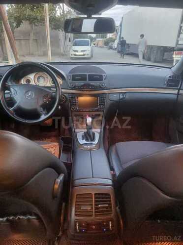 Mercedes E 220 2005, 213,542 km - 2.2 l - Bakı