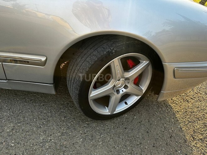 Mercedes E 280 2001, 180,000 km - 2.8 l - Gəncə
