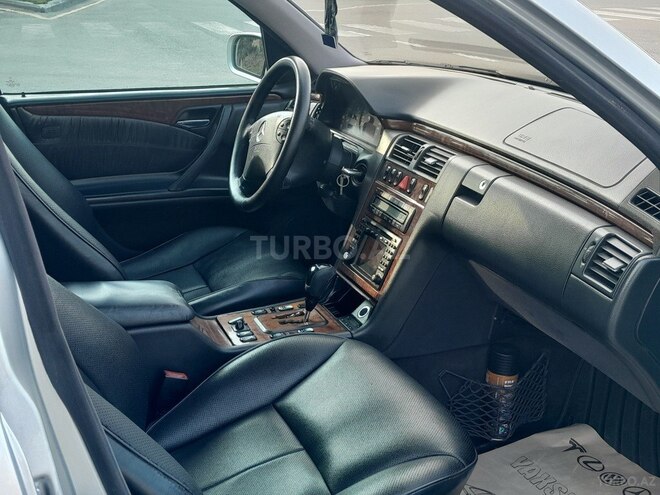 Mercedes E 320 2000, 400,000 km - 3.2 l - Şirvan