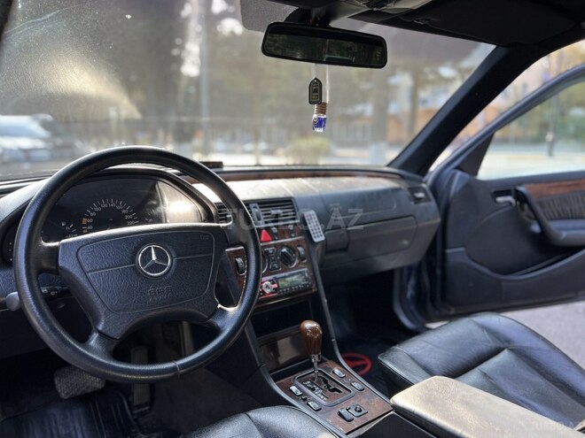 Mercedes C 230 1999, 356,000 km - 2.3 l - Sumqayıt