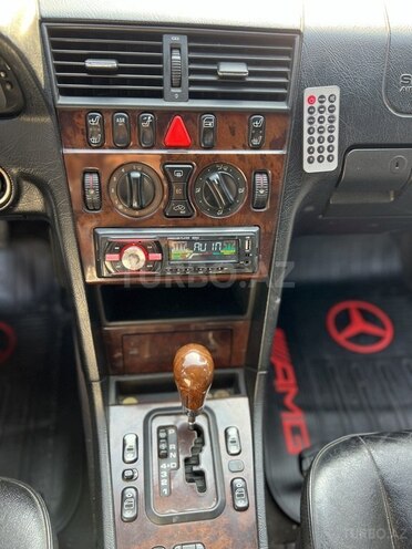 Mercedes C 230 1999, 356,000 km - 2.3 l - Sumqayıt