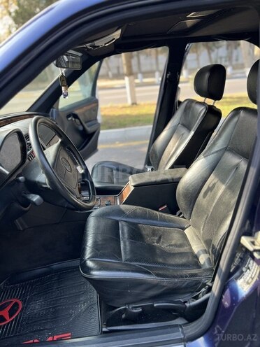 Mercedes C 230 1999, 356,000 km - 2.3 l - Sumqayıt