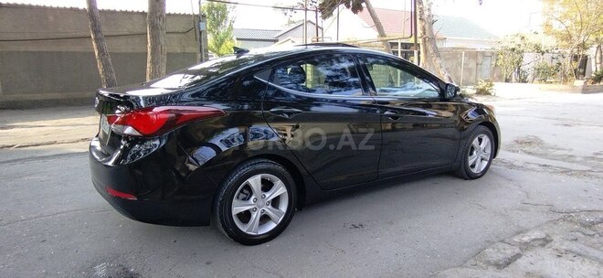 Hyundai Elantra 2015, 143,232 km - 1.8 l - Bakı