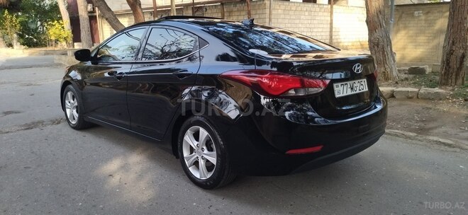 Hyundai Elantra 2015, 143,232 km - 1.8 l - Bakı