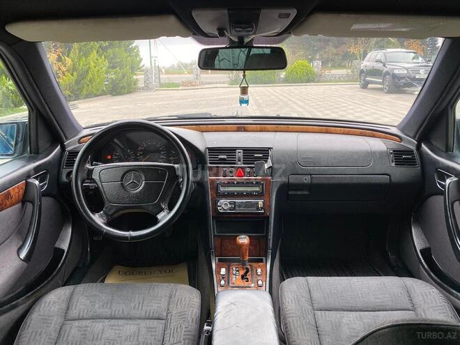 Mercedes C 220 1998, 400,000 km - 2.2 l - Saatlı