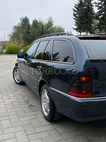 Mercedes C 220 1998, 400,000 km - 2.2 l - Saatlı