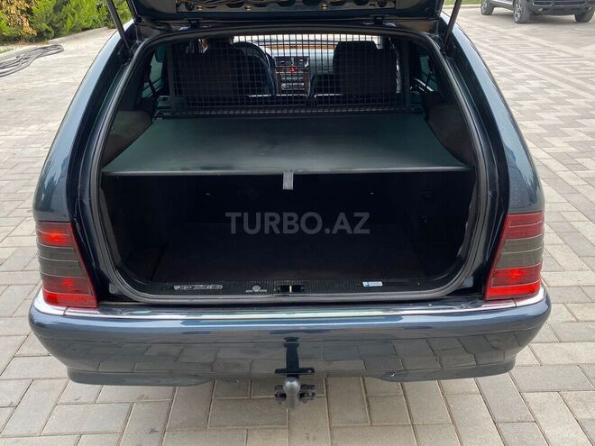 Mercedes C 220 1998, 400,000 km - 2.2 l - Saatlı
