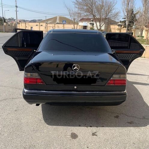 Mercedes E 220 1993, 600,000 km - 2.5 l - Bakı