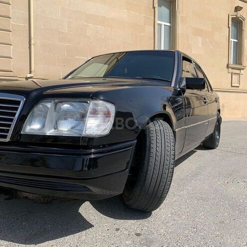 Mercedes E 220 1993, 600,000 km - 2.5 l - Bakı