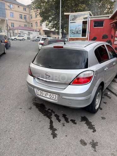 Opel Astra 2006, 220,000 km - 1.4 l - Gəncə