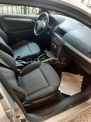Opel Astra 2006, 220,000 km - 1.4 l - Gəncə
