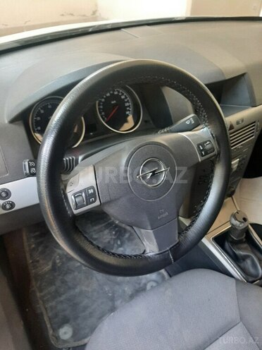 Opel Astra 2006, 220,000 km - 1.4 l - Gəncə