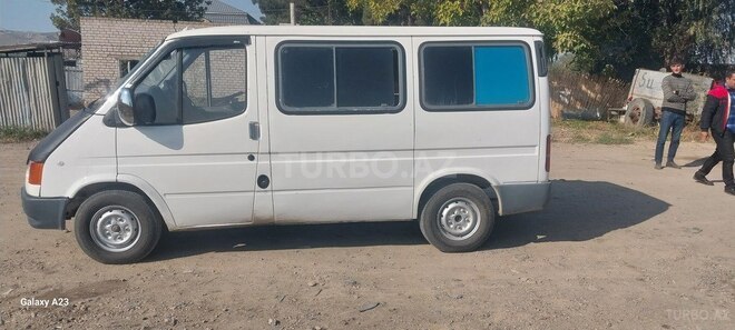 Ford Transit 1999, 402,524 km - 2.5 l - Tovuz