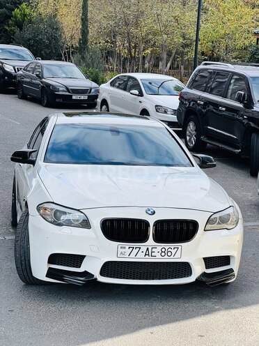 BMW 528 2014, 210,000 km - 2.0 л - Bakı