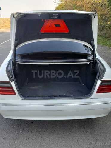 Mercedes E 240 1999, 291,369 km - 2.4 л - Bakı